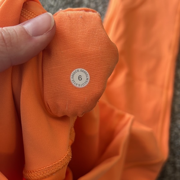 Lululemon Wunder Under High Rise Tight 23” - Tangerine - Picture 4 of 4